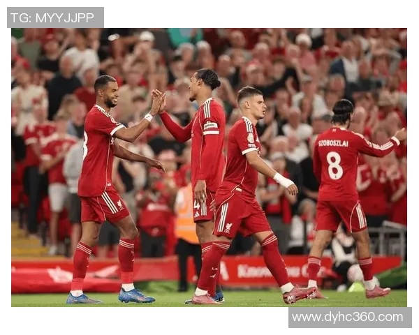 欧冠激战：利物浦与国米鏖战平局神扑瞬间成焦点分析