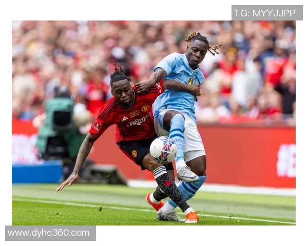 足总杯激战曼联轻取国米红牌事件引发全场热议与转会传闻