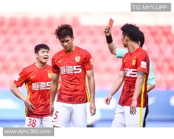 中超热刺小胜里昂红牌事件引发全场热议数据分析揭示比赛关键因素