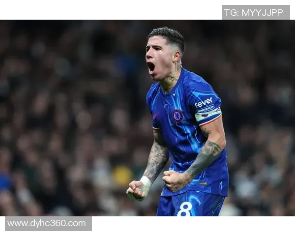 德甲精彩对决切尔西与本菲卡战成平局全场气氛火爆